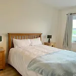 Relax In Spacious Style With Stunning Views- Drim Malin Head
