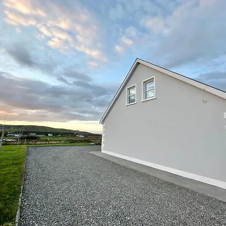 Relax In Spacious Style With Stunning Views- Drim * Malin Head