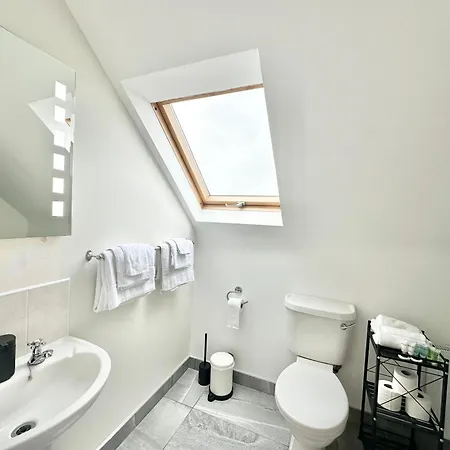 Relax In Spacious Style With Stunning Views- Drim * Malin Head