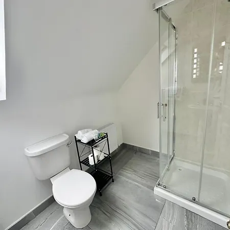 Relax In Spacious Style With Stunning Views- Drim Holiday home *