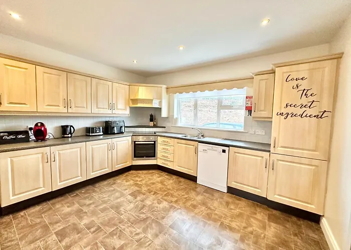 Relax In Spacious Style With Stunning Views- Drim *