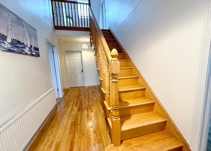 Relax In Spacious Style With Stunning Views- Drim *